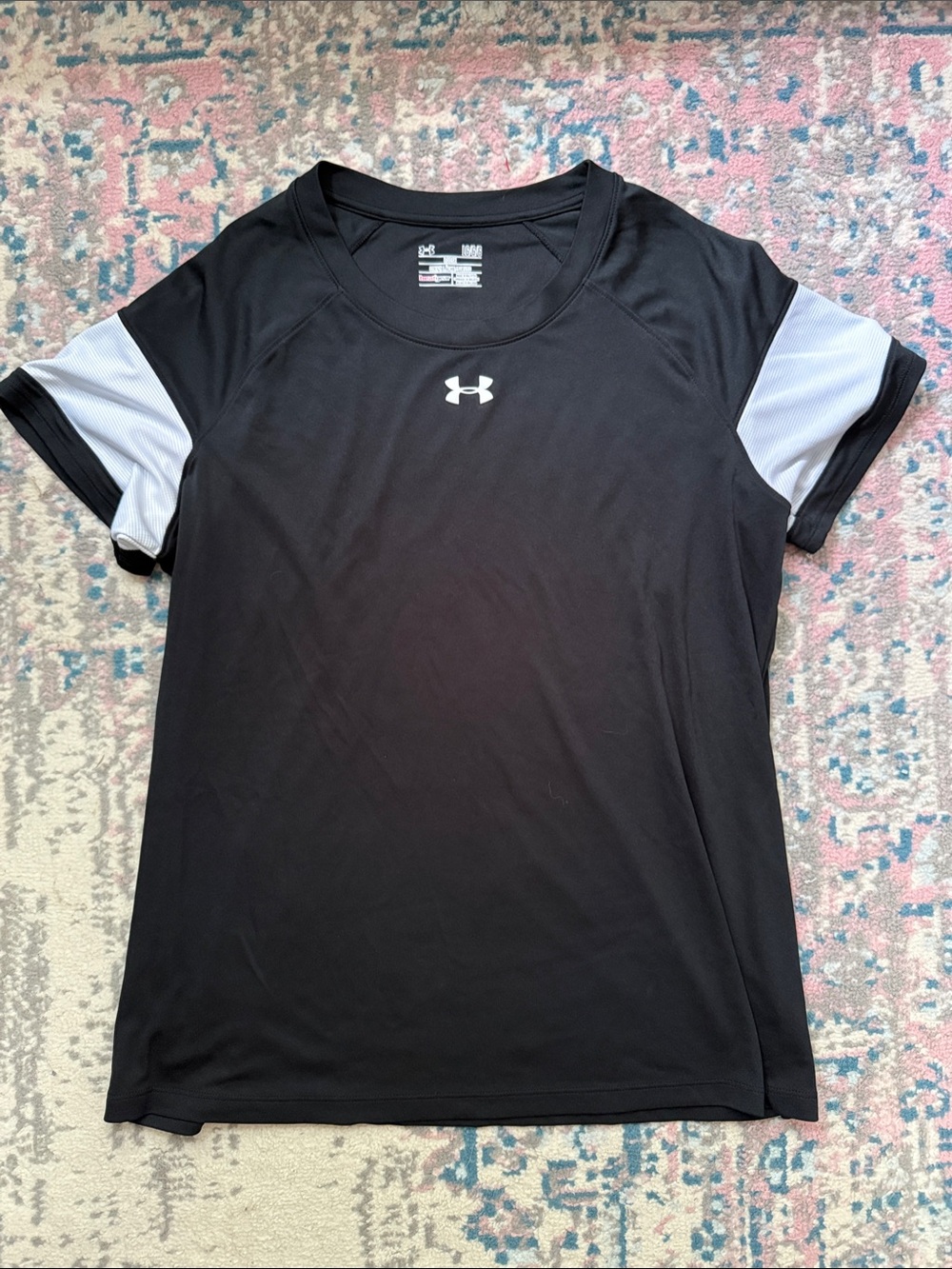 Under Armour Black Short-Sleeve Performance Tee with White Sleeve Panels